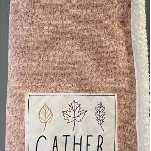 Rae Dunn Gather Knit Sherpa Throw 50”X60” Soft Cozy Fall Decor Red White NWT - Picture 2 of 4